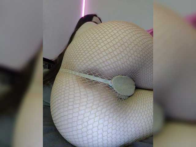 -Barbie-Size-'s BongaCams show and profile