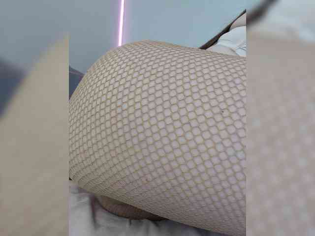 -Barbie-Size- webcam