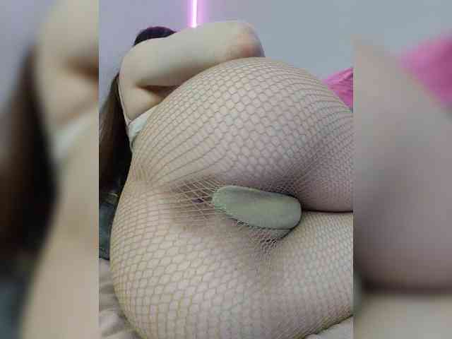 -Barbie-Size- webcam