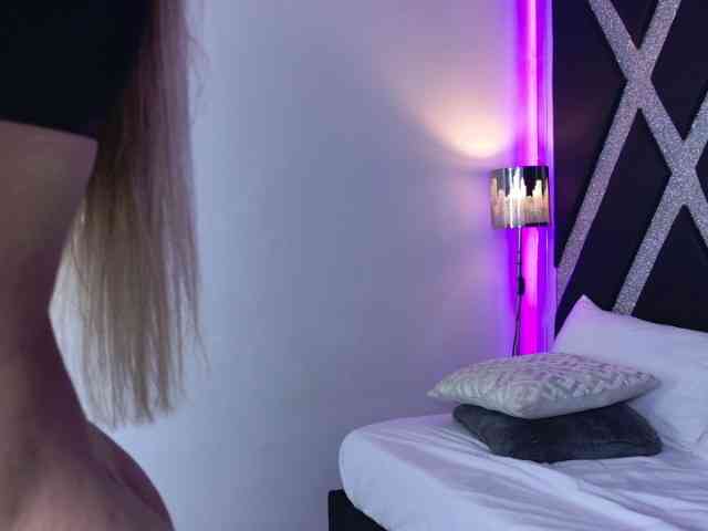 blondecat15 webcam