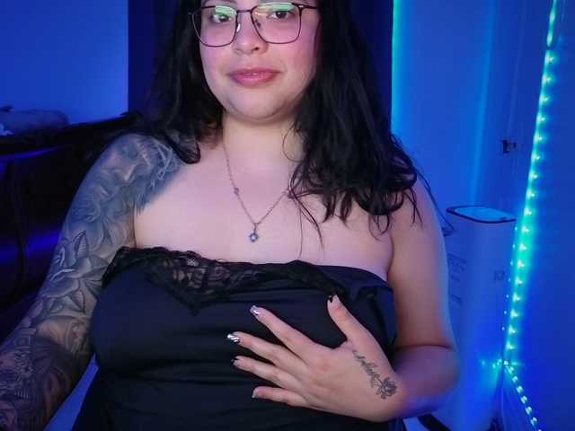 Drizzypeach live cam on BongaCams