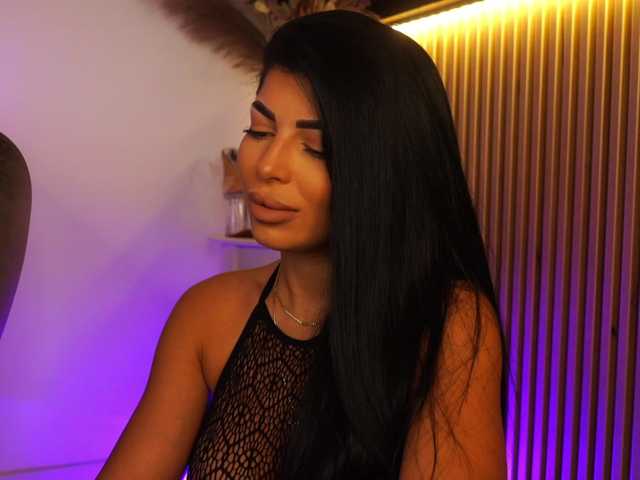 KimyBroox live webcam show