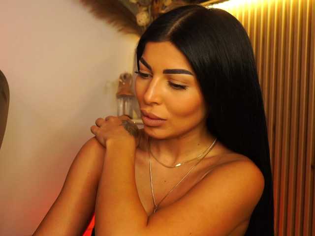KimyBroox live cam on BongaCams