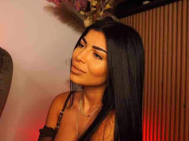 KimyBroox webcam