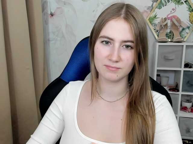desireMegan live cam on BongaCams