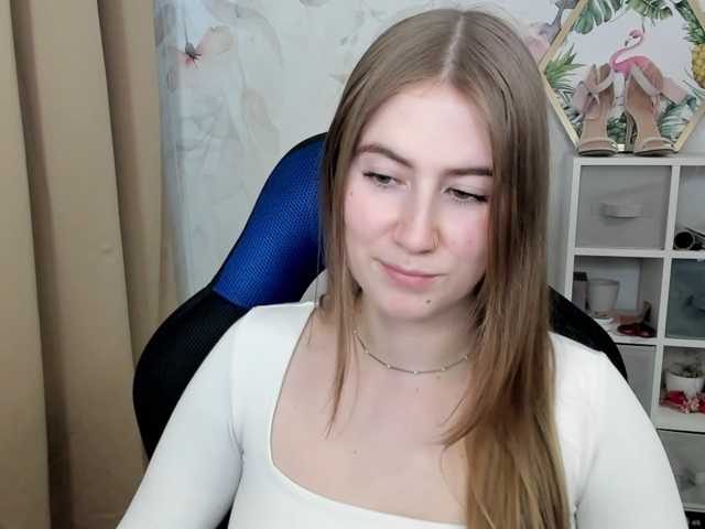desireMegan live cam on BongaCams