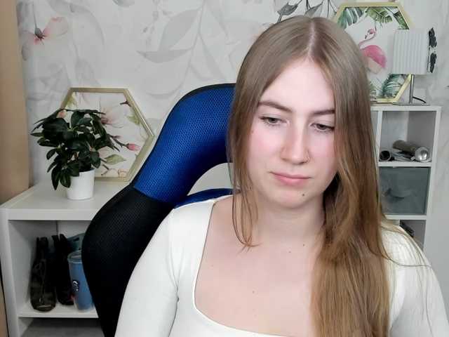 desireMegan live cam on BongaCams