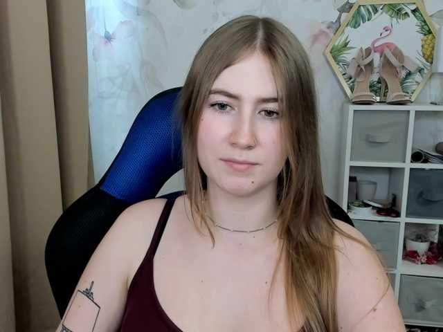 desireMegan, live now on BongaCams
