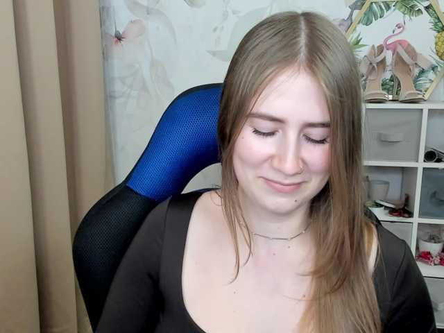 desireMegan live cam on BongaCams
