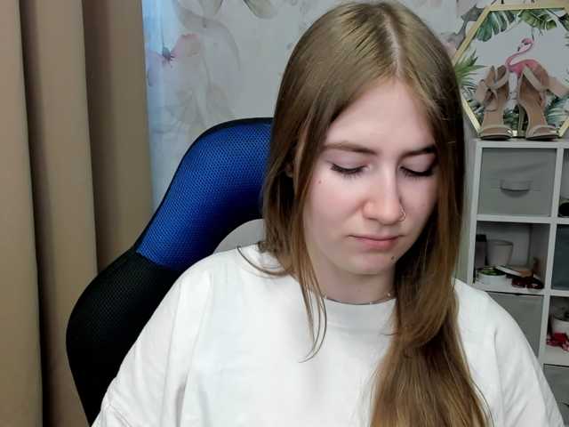 desireMegan live cam preview