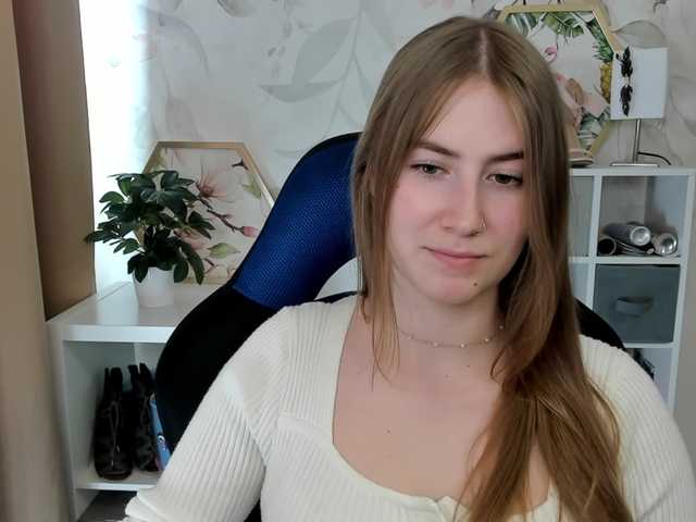 desireMegan live cam on BongaCams