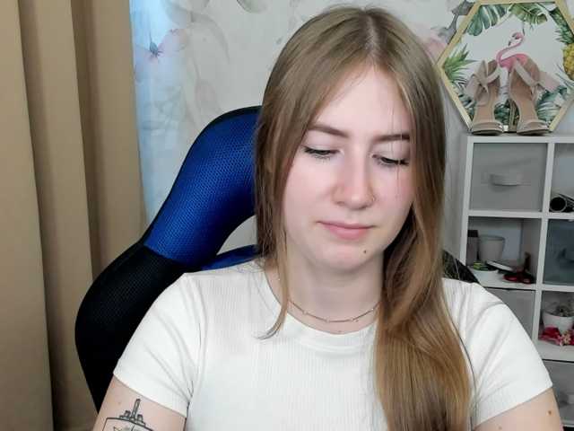 desireMegan live cam on BongaCams