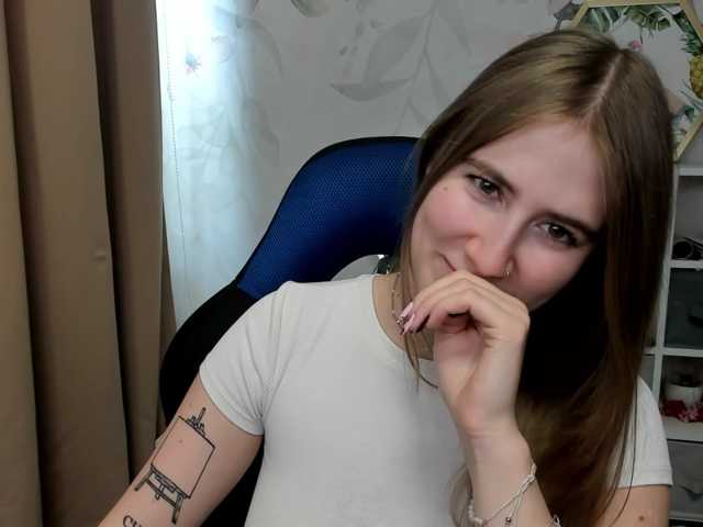 desireMegan live cam on BongaCams