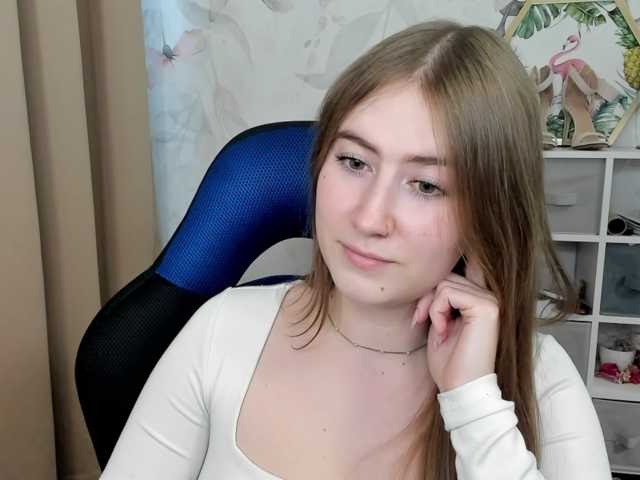 desireMegan live cam on BongaCams