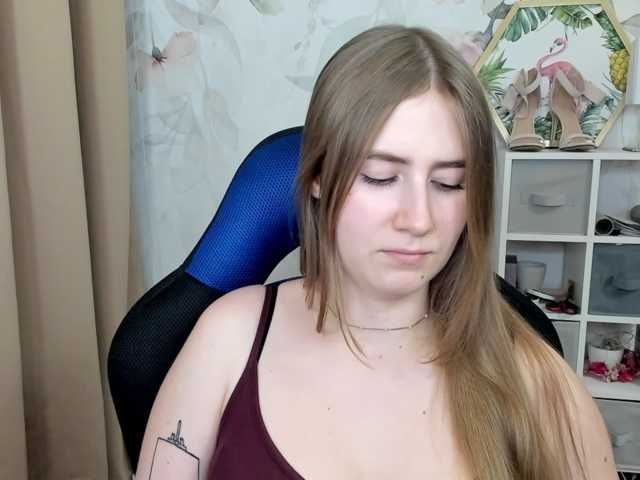 desireMegan live cam on BongaCams