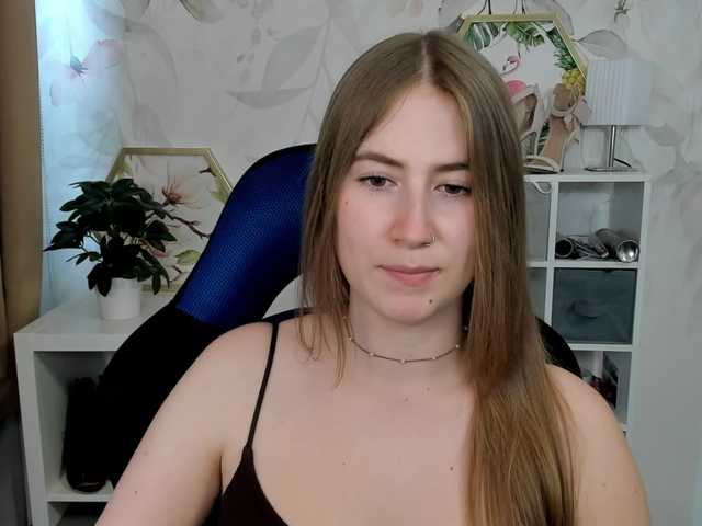 desireMegan live cam on BongaCams