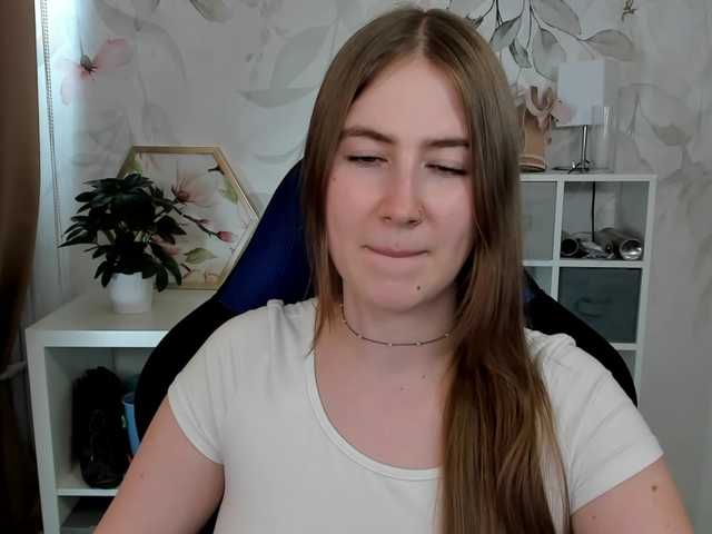 desireMegan live cam on BongaCams
