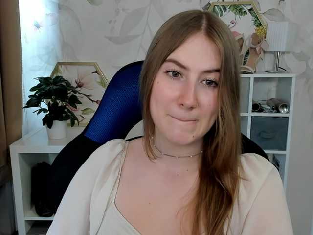 desireMegan live webcam show