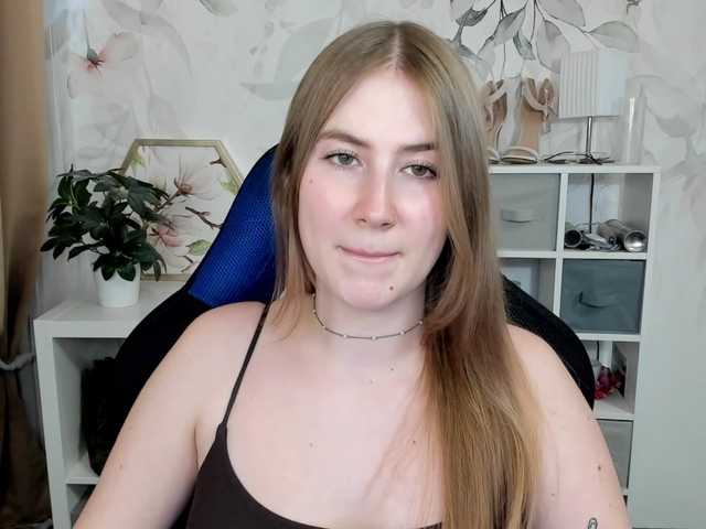 desireMegan live cam on BongaCams