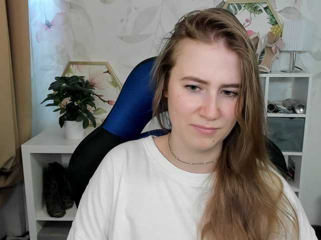 desireMegan live cam on BongaCams