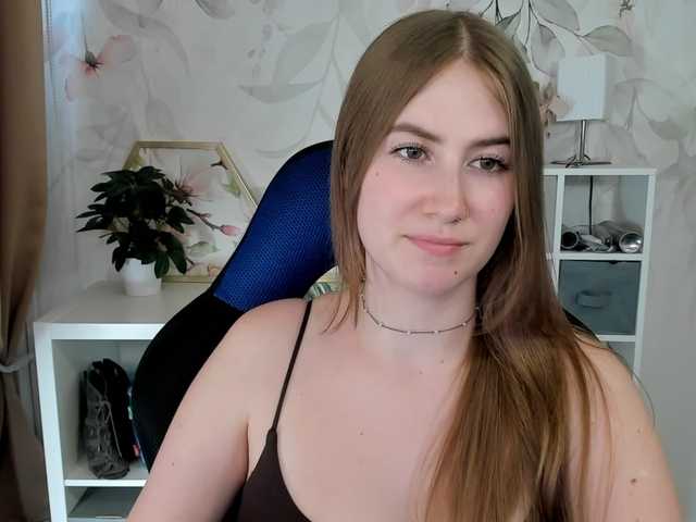 desireMegan live cam on BongaCams