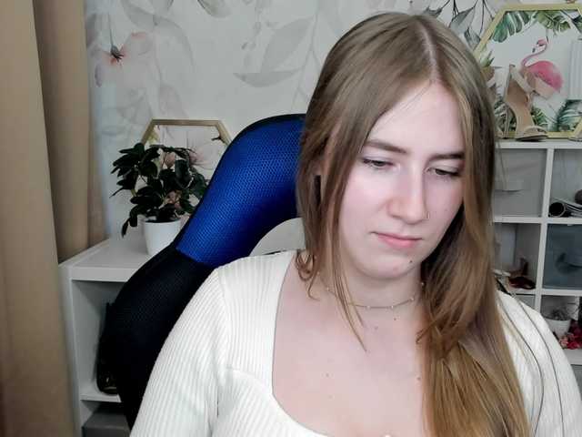 desireMegan live cam on BongaCams