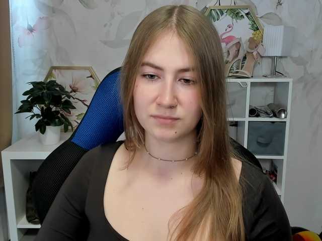 desireMegan live cam on BongaCams