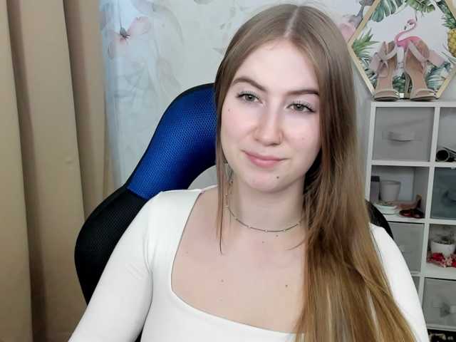 desireMegan live cam on BongaCams