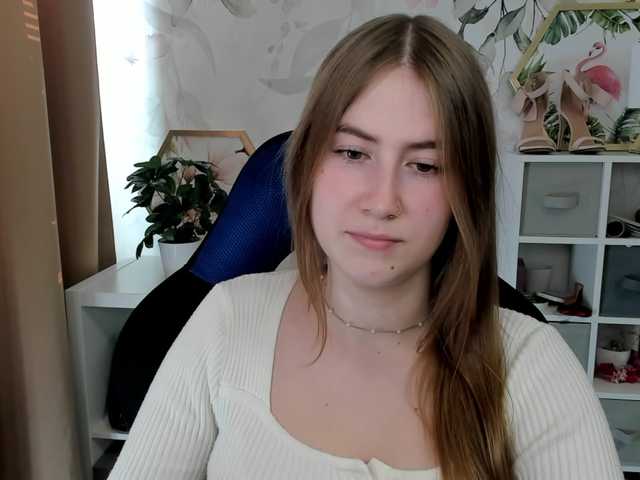 desireMegan live cam preview