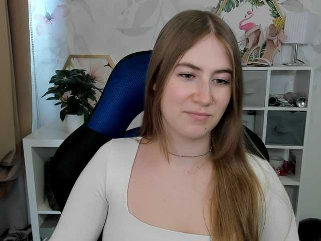 desireMegan live cam on BongaCams