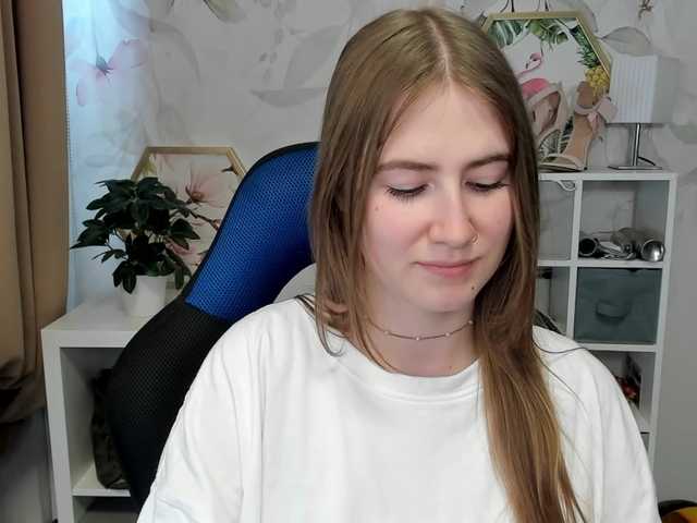 desireMegan live webcam show