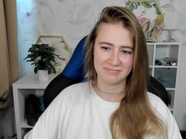 desireMegan live cam on BongaCams