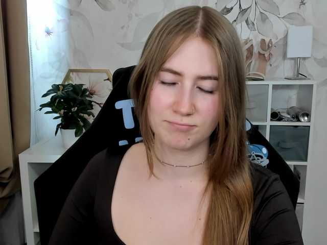 desireMegan live cam on BongaCams