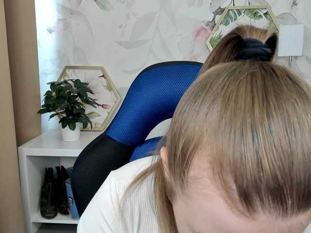 desireMegan live cam on BongaCams