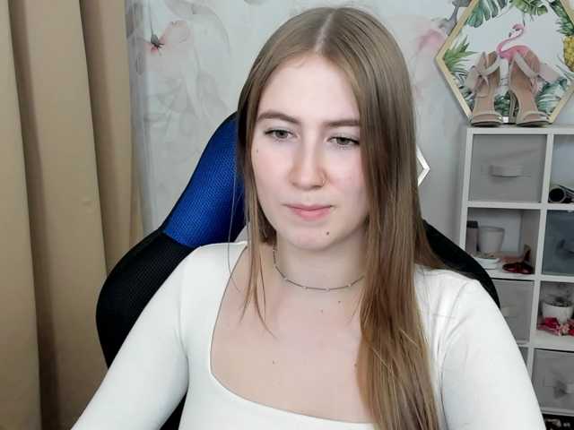 desireMegan live cam on BongaCams