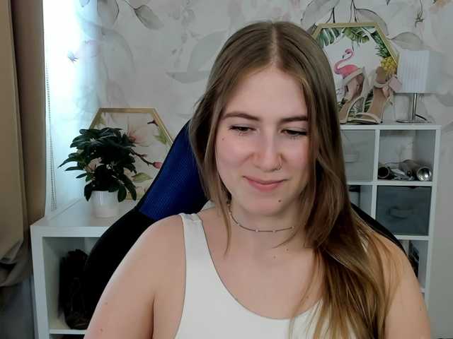 desireMegan live cam on BongaCams