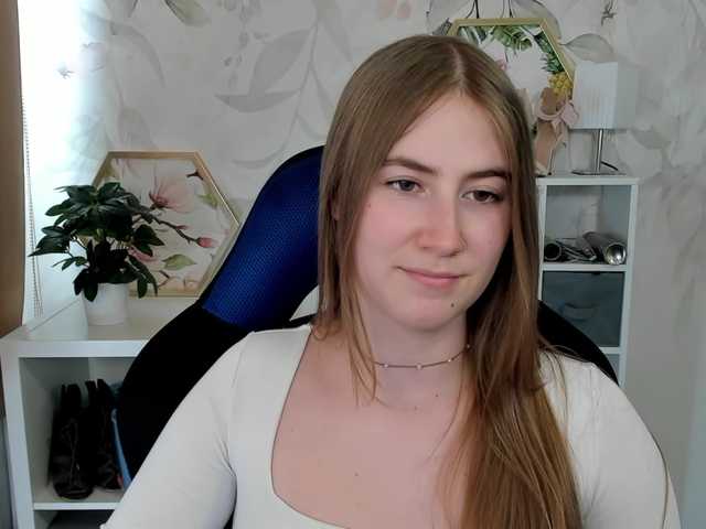 desireMegan live cam on BongaCams