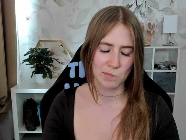 desireMegan live cam on BongaCams