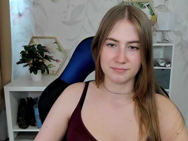 desireMegan live cam on BongaCams