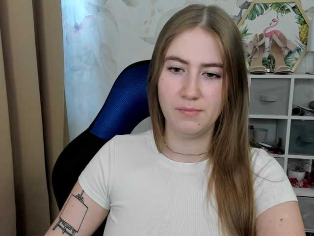 desireMegan live cam on BongaCams