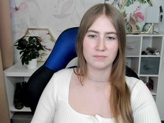 desireMegan live cam preview