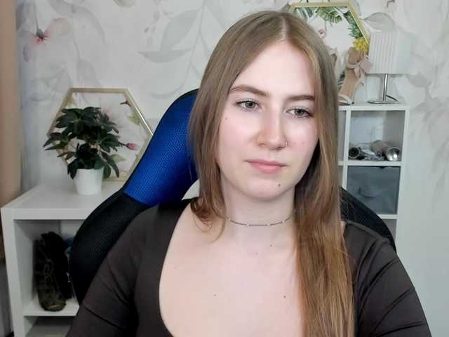 desireMegan live cam on BongaCams