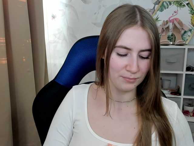 desireMegan live cam preview