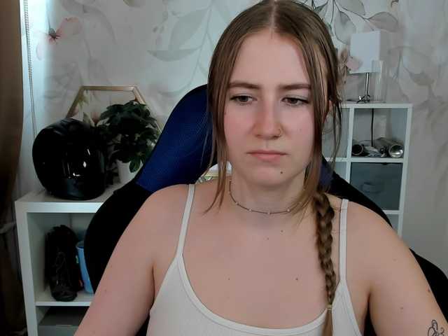 desireMegan live cam on BongaCams