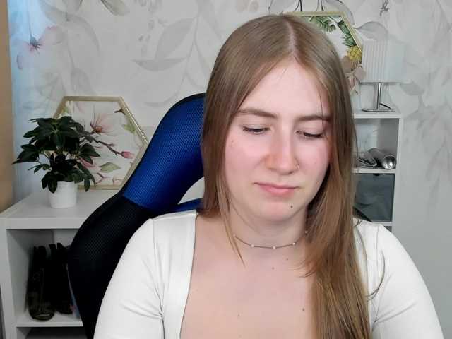 desireMegan live cam on BongaCams