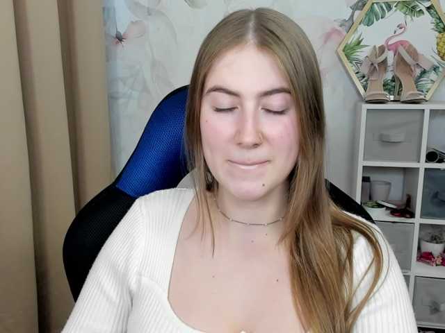 desireMegan live cam on BongaCams