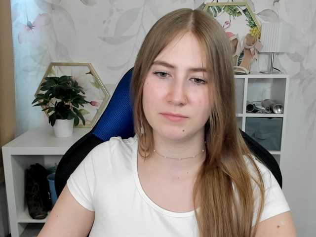 desireMegan live cam on BongaCams