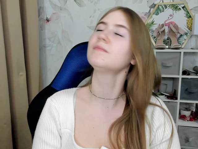 desireMegan live cam on BongaCams