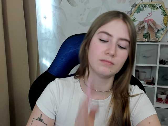 desireMegan live cam on BongaCams