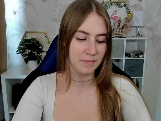 desireMegan live cam on BongaCams